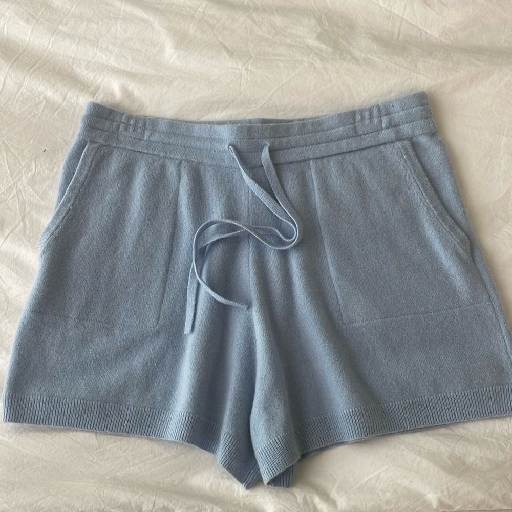 Intermix cashmere lounge shorts, size medium
